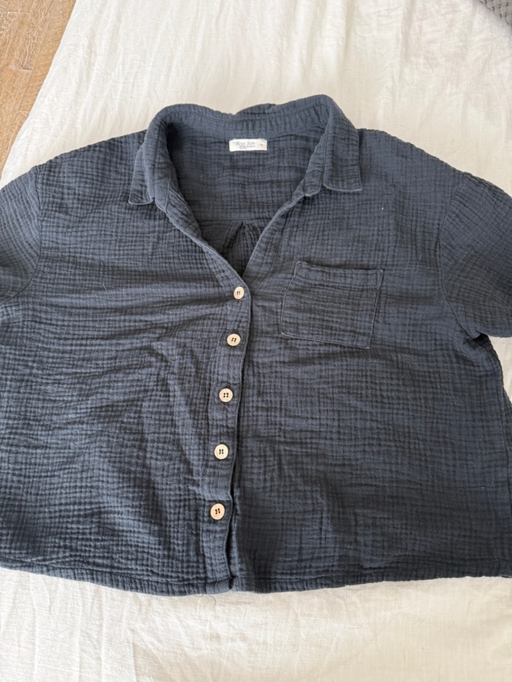 Ron Jon cotton button down tee shirt